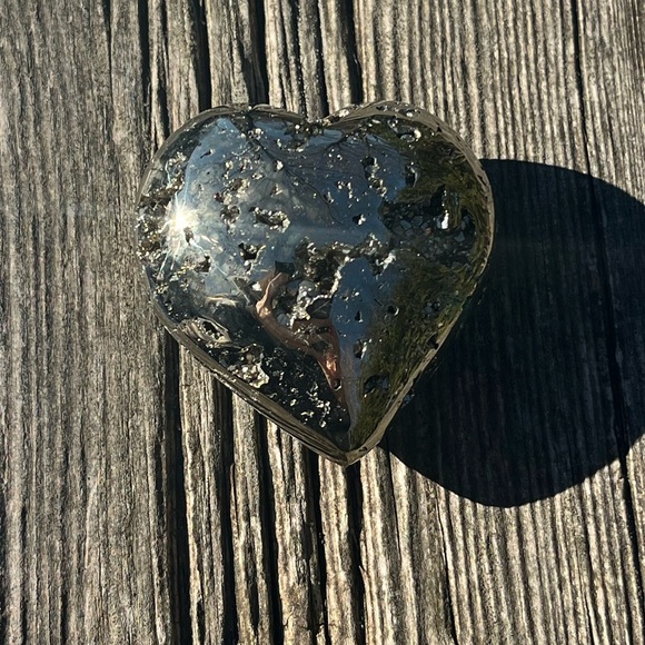 Pyrite Heart - Picture 6 of 6